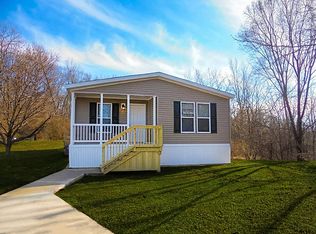 425 S Shoup St #136, Angola, IN 46703