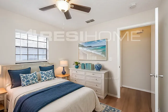1204 Meredith Dr — Photo 10
