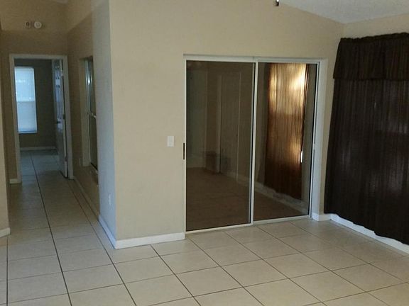 3rd image of 1782 Ayshire Dr