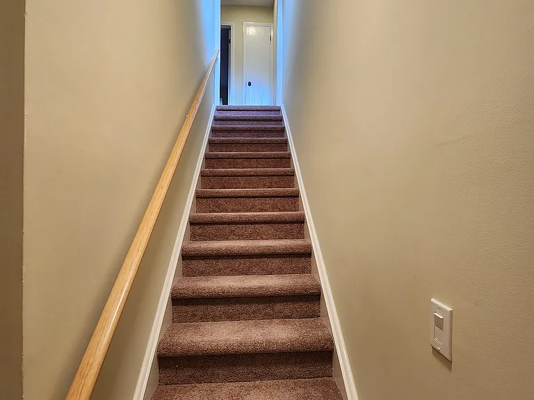 60 Wolfpit Ave #1B — Photo 7