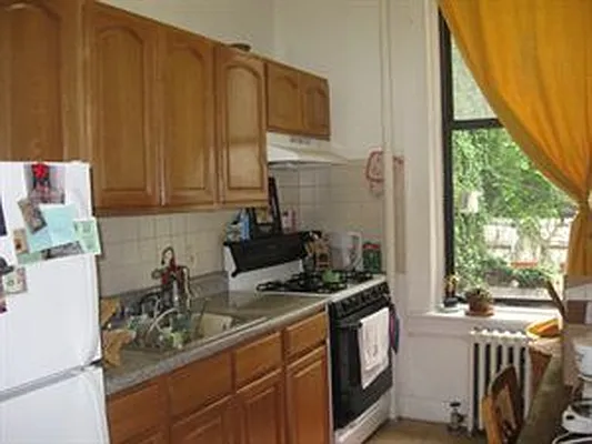 Rented by Douglas Elliman | media 14