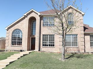 4001 Pear Ridge Dr, The Colony, TX 75056