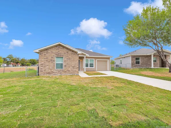 518 PRECIOUS DR, San Antonio, TX 78237