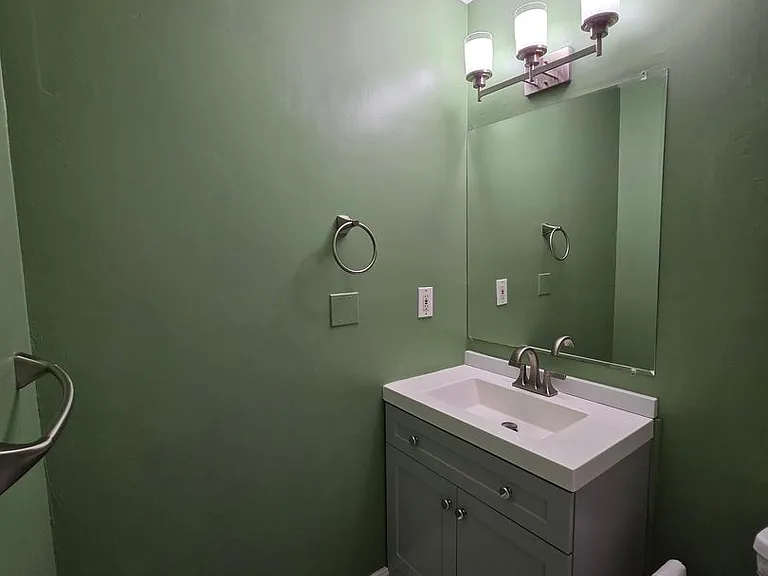 4226 Beasley Ct — Photo 17