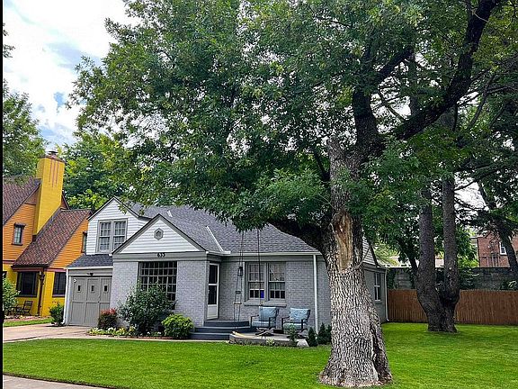 2nd image of 635 Chautauqua Ave