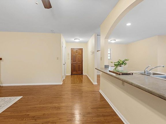 5th image of 318 Talwood Dr