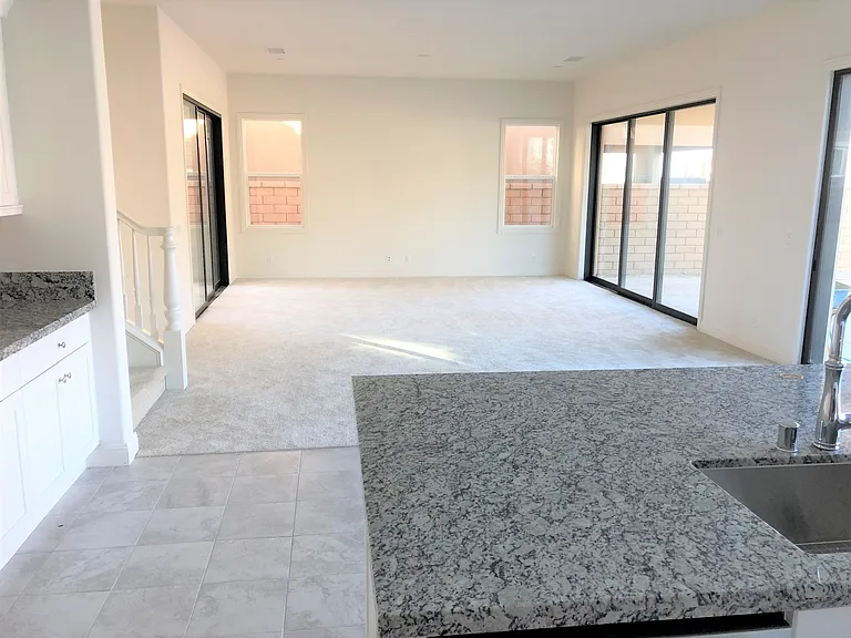 29 Caspian — Photo 4