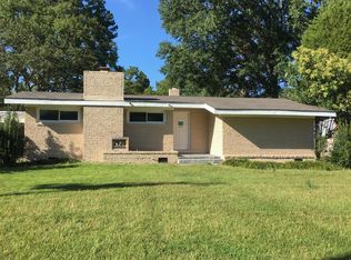 2920 Amherst Rd, Rocky Mount, NC 27804