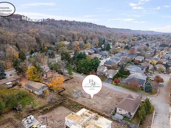 5th image of 18 Linden Ln Lot 2