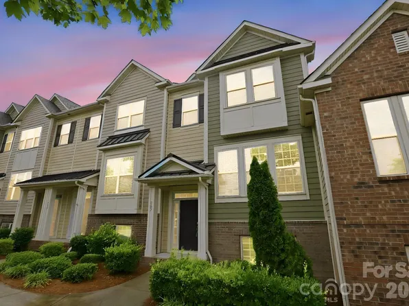 327 Annandale Dr, Tega Cay, SC 29708