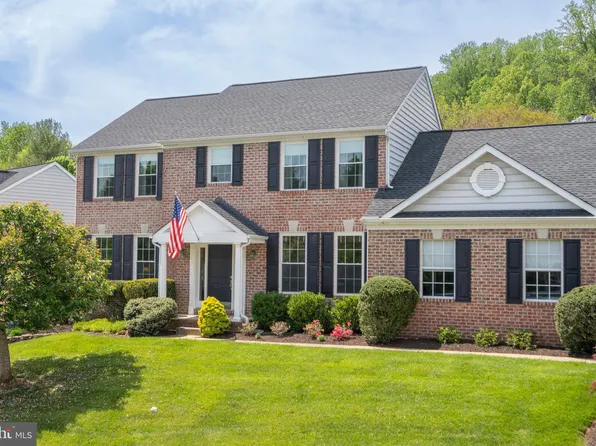 4 Twinleaf Ct, Cockeysville, MD 21030