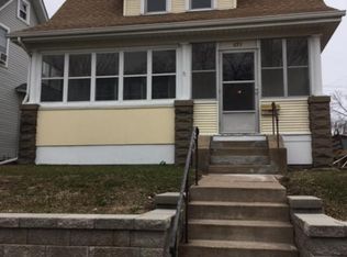 693 Hawthorne Ave E, Saint Paul, MN 55106