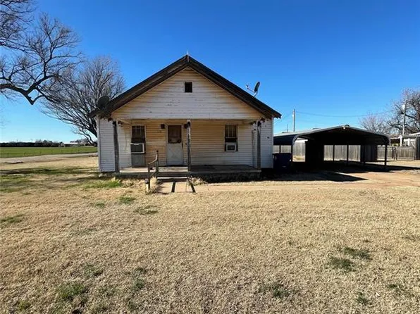 325 S 4th St, Okarche, OK 73762