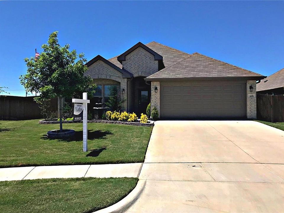 1st image of 909 Misty Bray Ct