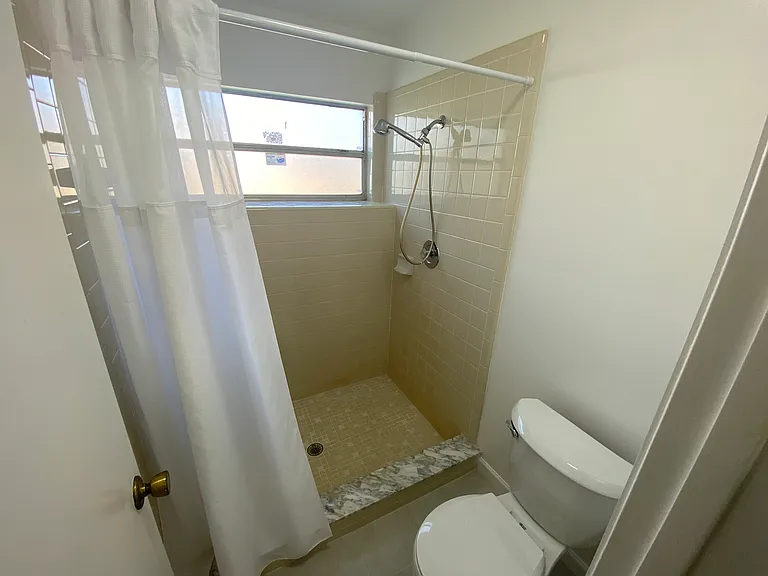 2403 Albaca Dr — Photo 14
