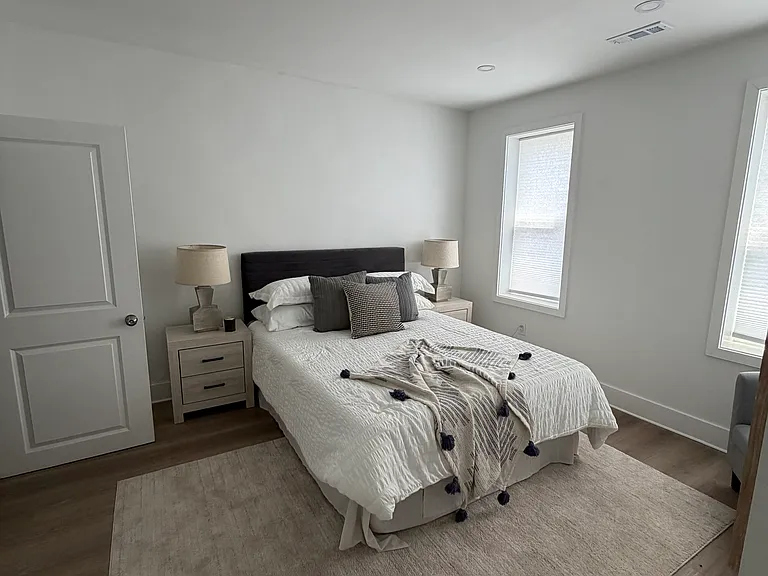 2619 Titan St — Photo 9