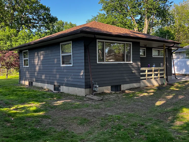 1414 Plum St — Photo 1