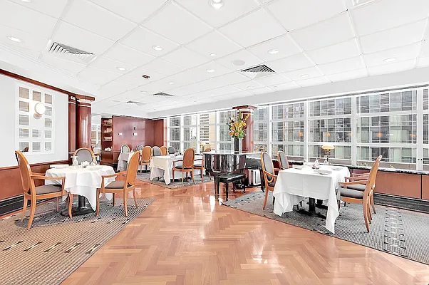 Sold by R New York | media 25