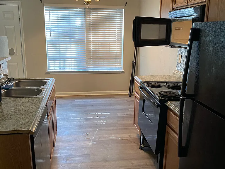 5057 Windsor Forrest Ln — Photo 13
