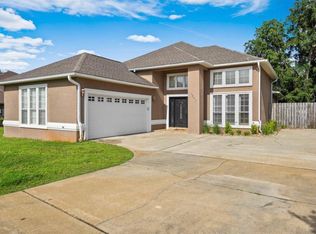 1805 Brooke Beach Dr, Navarre, FL 32566