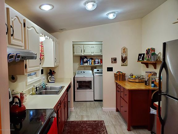 5th image of 158 Crescent Ave