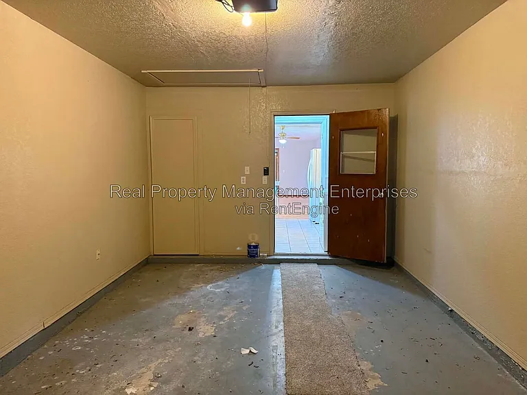 4105 Heritage Place Dr — Photo 10