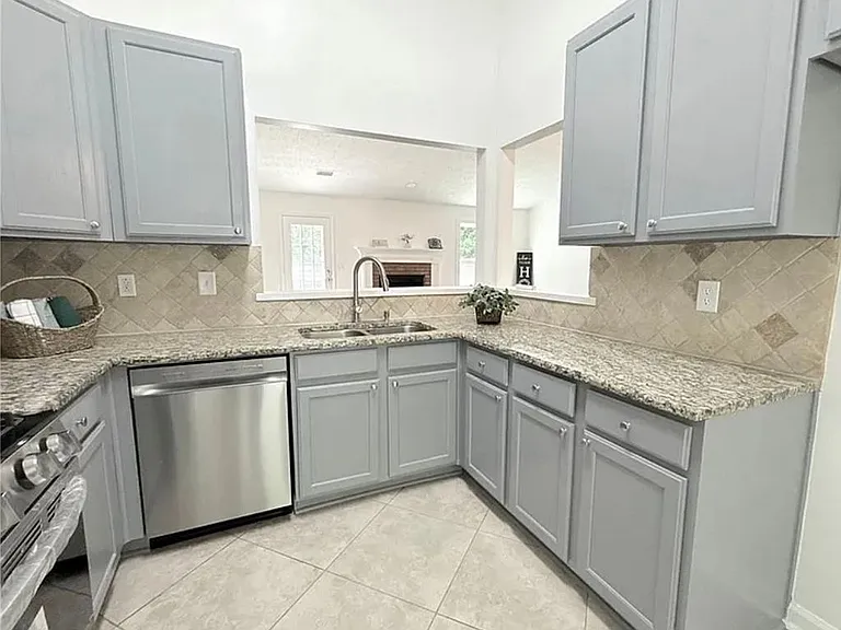 3095 Haverhill Rowe — Photo 2