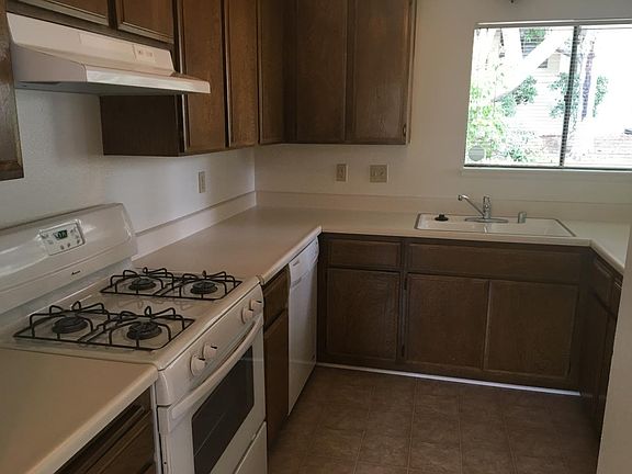 2nd image of 779 Lancaster Dr