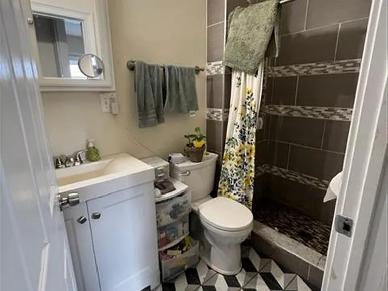 380 Somerville Ave #2 — Photo 12