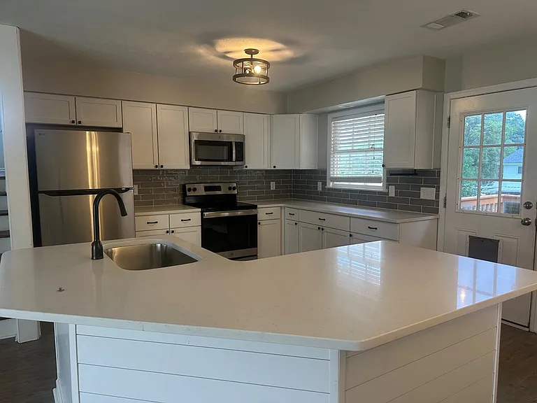 4131 Cainwood Ct — Photo 3