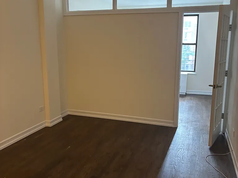 156 E 30th St #3C — Photo 7