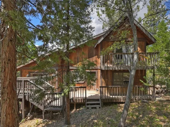 983 Teakwood Dr, Lake Arrowhead, CA 92352