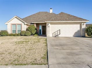 1714 Riverway Dr, Cleburne, TX 76033