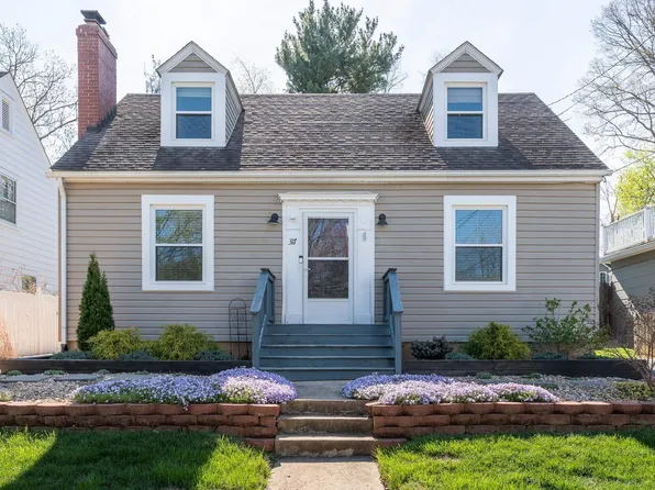 317 York Ave, Staunton, VA 24401