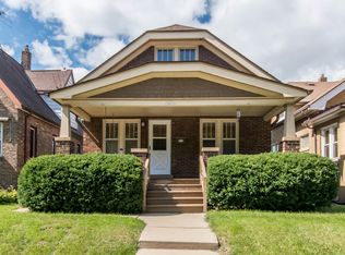 3021 S 6th St, Milwaukee, WI 53215