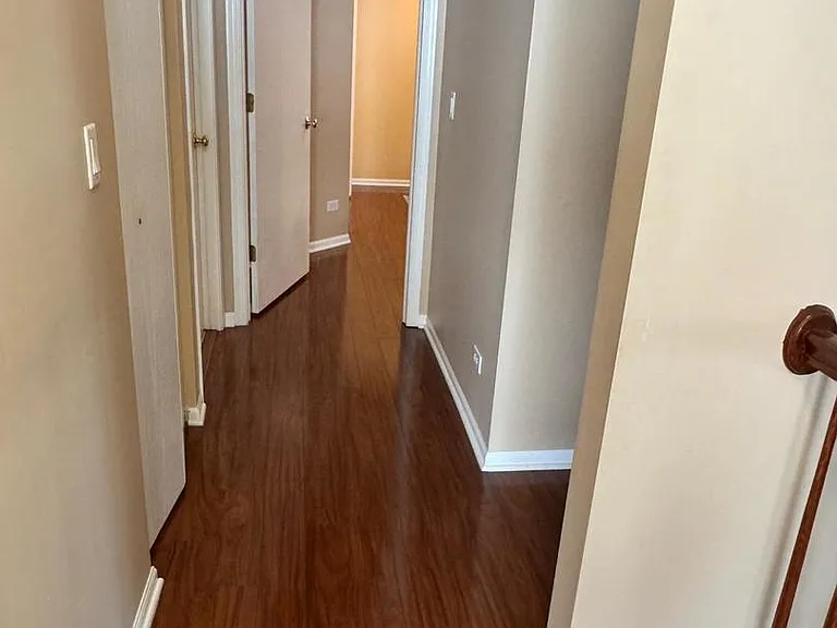 587 Saddlebrook Ln — Photo 16