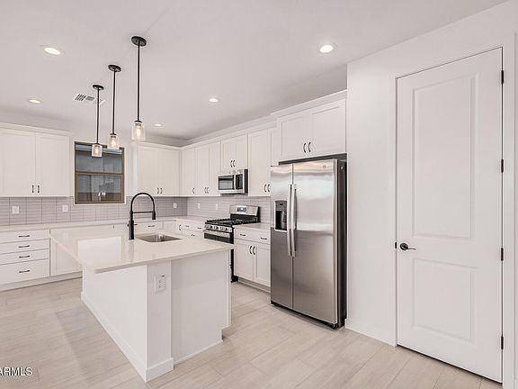 3rd image of 5454 W MANZANITA Drive