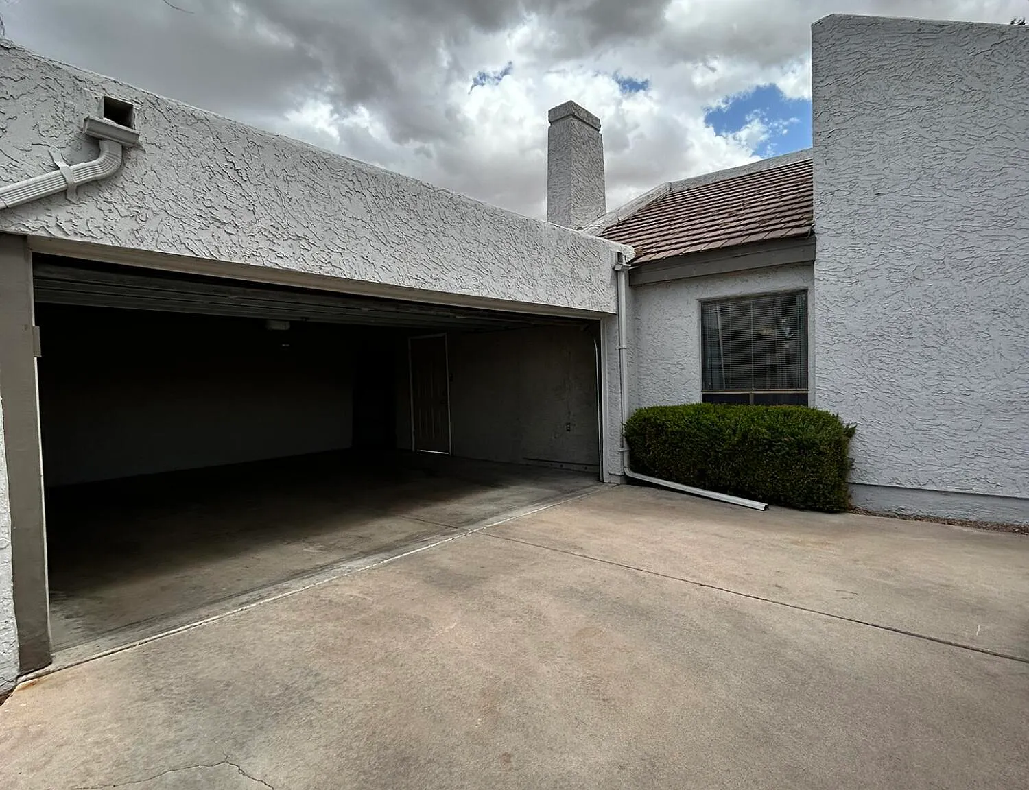 3 bed, 2.0 bath, 1513 sqft, $2,250 — Photo 2