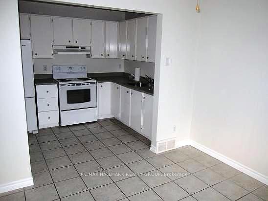 3rd image of 1817 Meadowbrook Rd #111