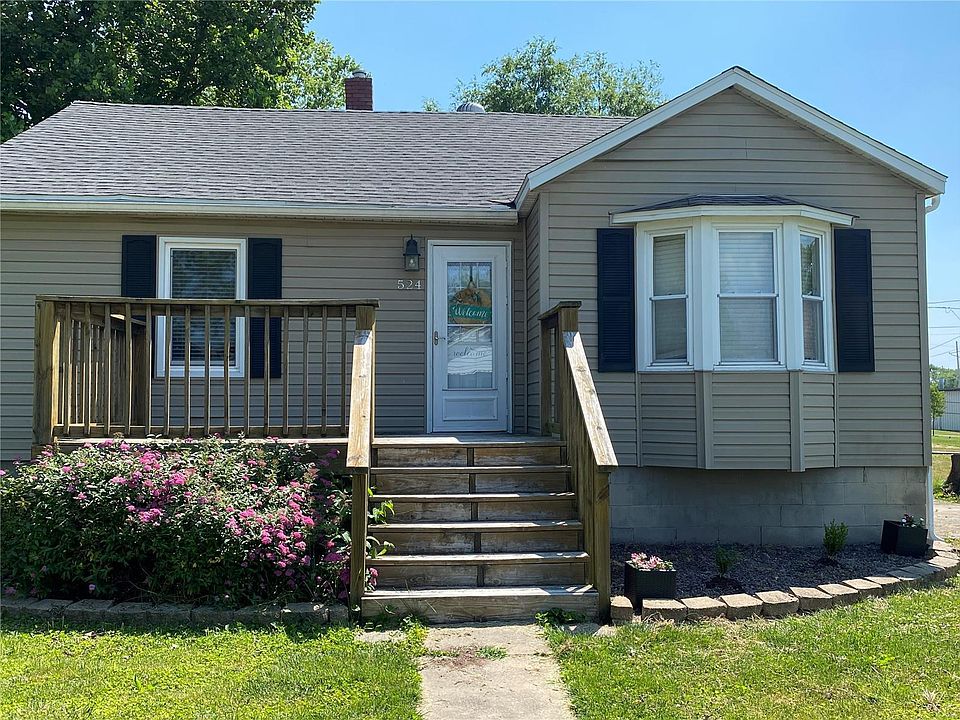 1st image of 524 S 1st St