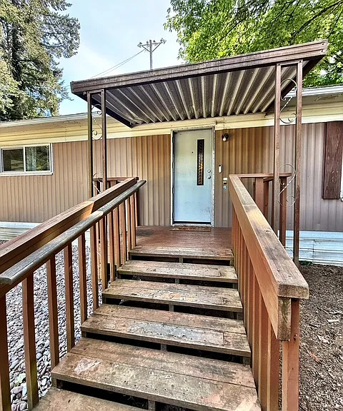 3985 NW Dyes Inlet Ln — Photo 4