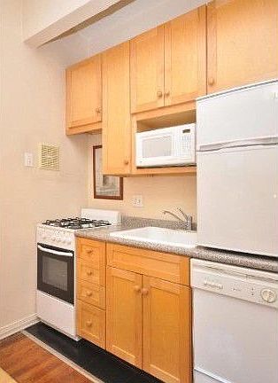 4th image of 140 Claremont Ave APT 4F