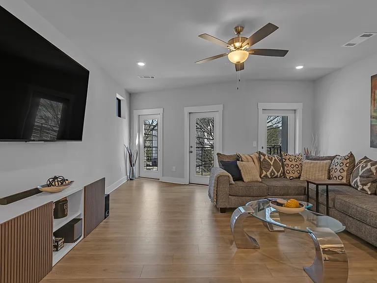 2030 Main St NW #204 — Photo 6
