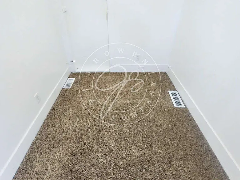 537 Maumee Ave — Photo 12