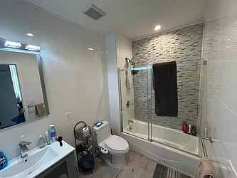 Rented by Celine Moradof-Nazarian, LREB