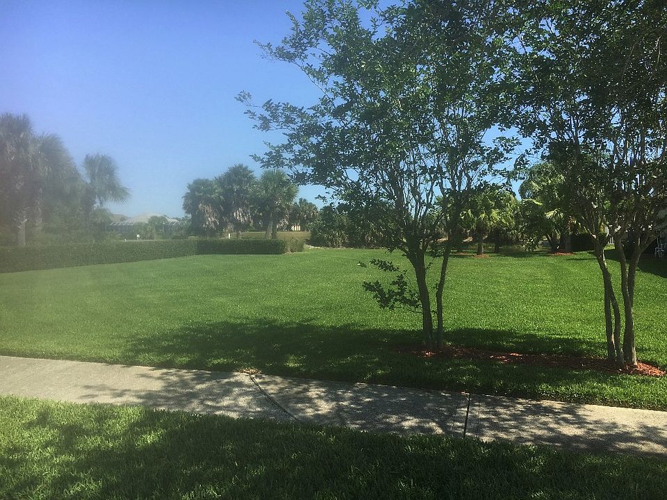 1st image of 7622 S Village Sq