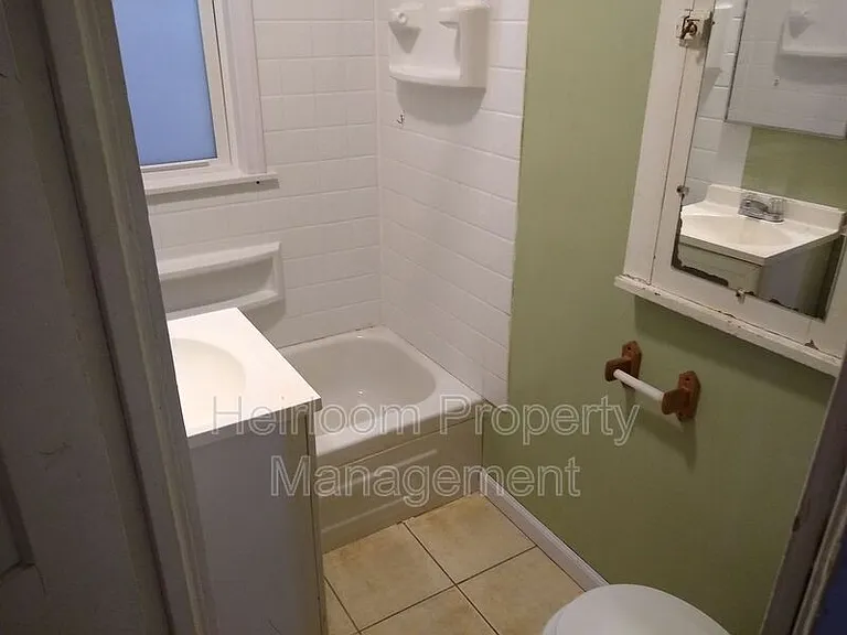 1205 E 2nd St — Photo 13