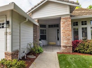 1205 Mercedes Dr, Roseville, CA