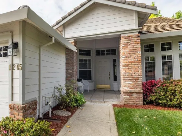 1205 Mercedes Dr, Roseville, CA 95747
