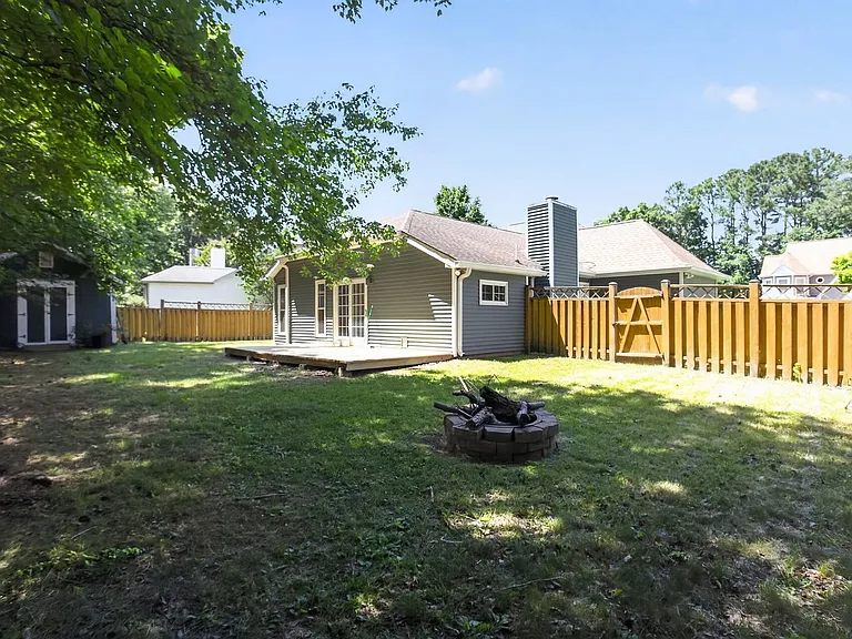 47950 Mayflower Dr — Photo 17
